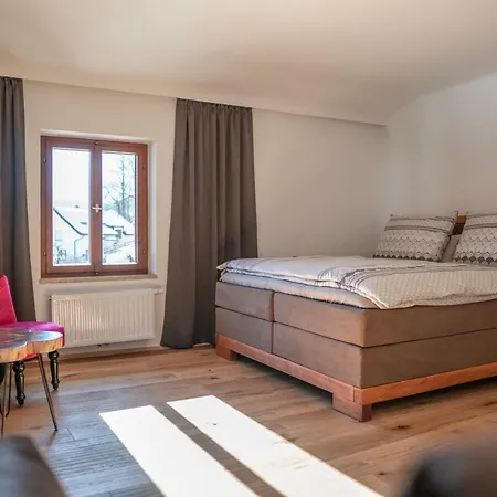 Traditionell-modernes Haus In Hoetting * אינסברוק